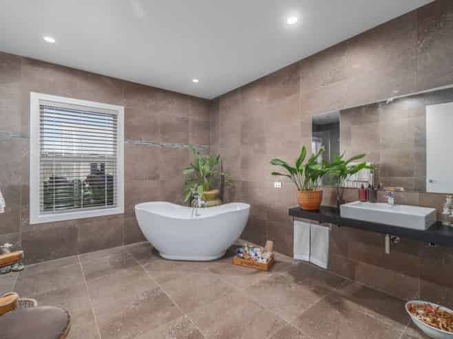 2 Firsby Drive, West Melton