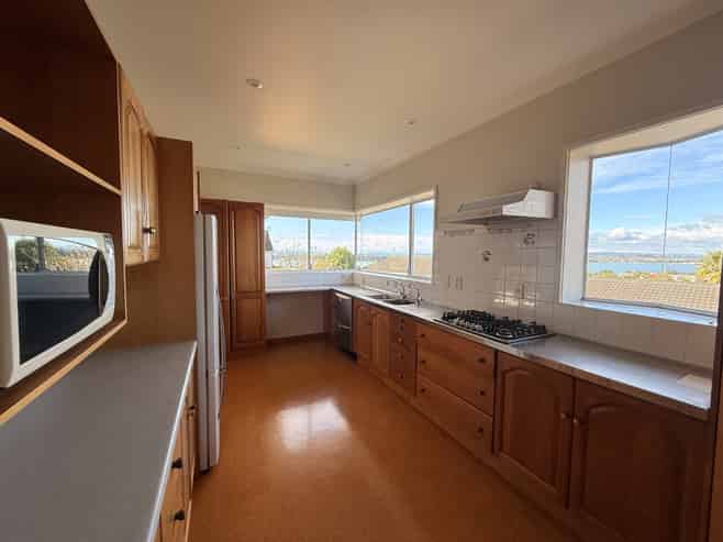 539 Riddell Road, Glendowie