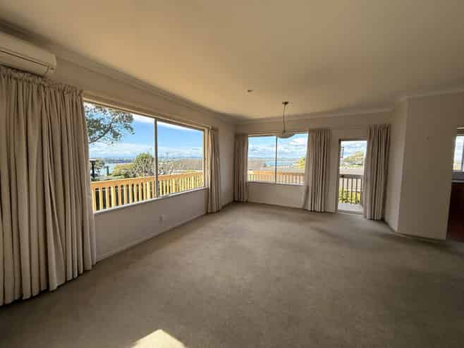 539 Riddell Road, Glendowie