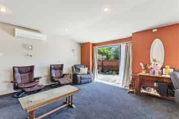 30 Russell Street, Westport