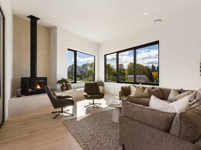 6 Stoneleigh Drive, Wanaka