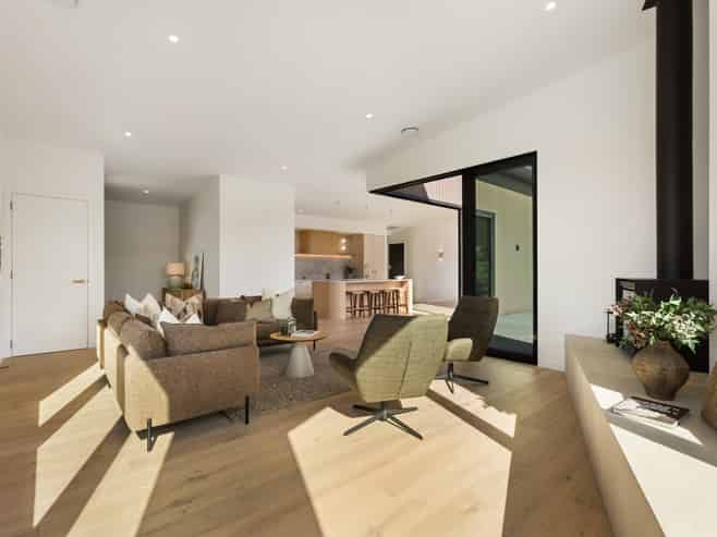 6 Stoneleigh Drive, Wanaka