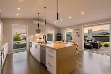 36 Hopkirk Avenue, Wallaceville