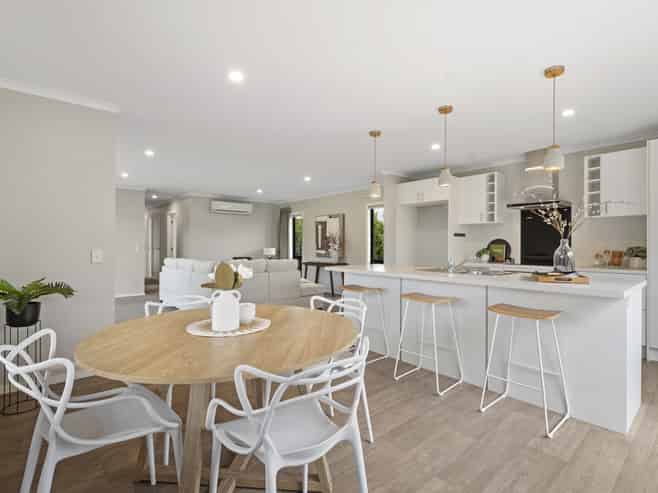 11 Wescombe Grove, Feilding