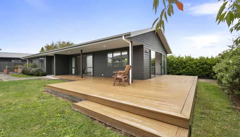 11 Wescombe Grove, Feilding