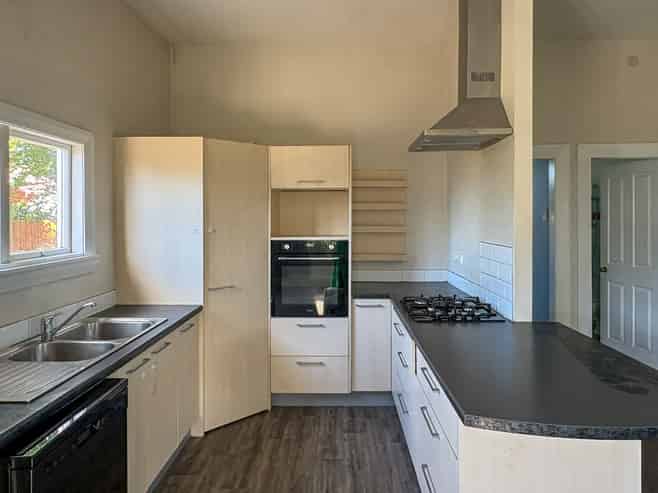 25 Newcastle Street, Phillipstown