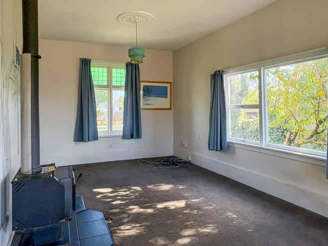 25 Newcastle Street, Phillipstown