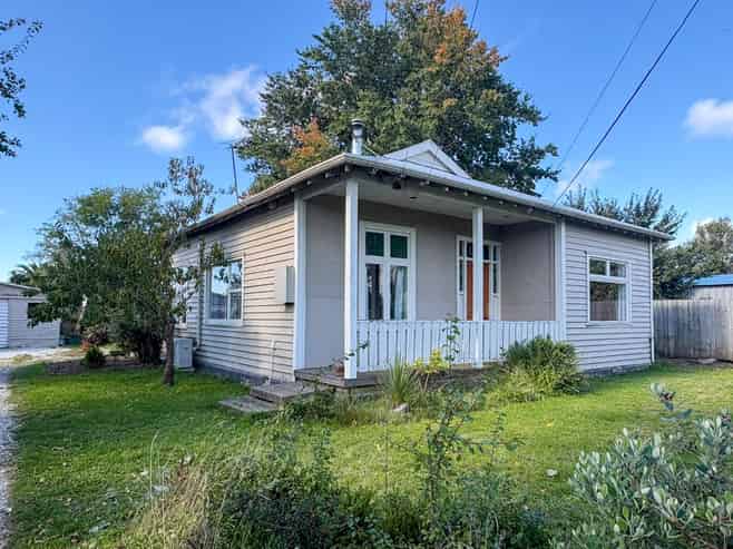 25 Newcastle Street, Phillipstown