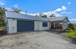 300 State Highway 10, Cable Bay