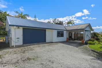 300 State Highway 10, Cable Bay