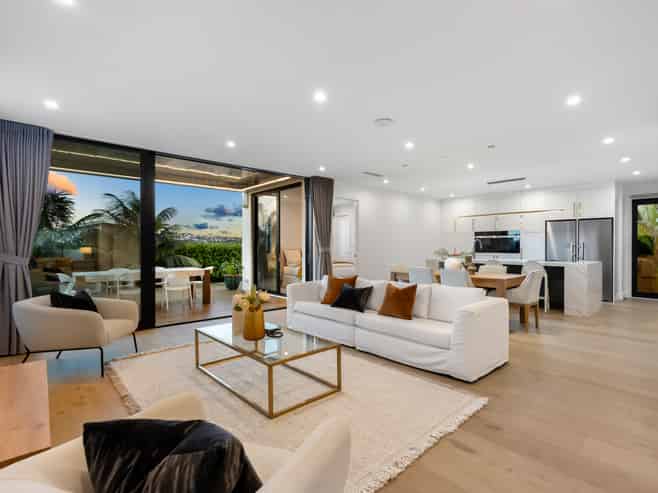 7 Hopetea Street, Long Bay