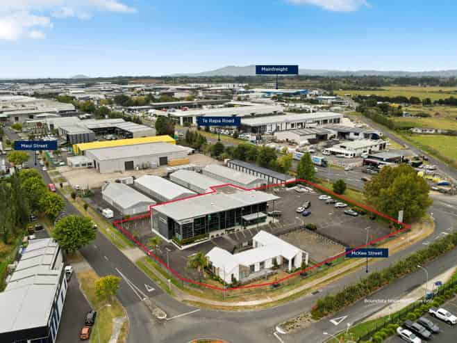 Contemporary Headquarters in Sought-After Te Rapa
