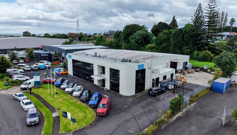 8 George Bourke Drive, Mount Wellington