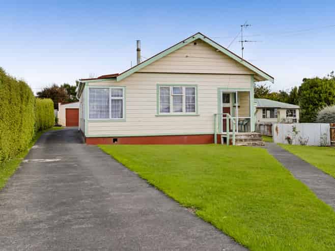 25 Galt Street, Hawera