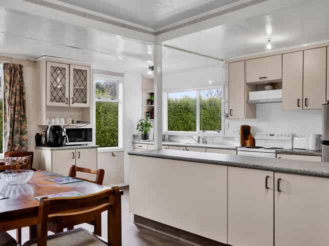 25 Galt Street, Hawera