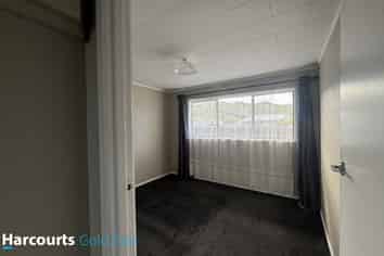 6B Washington Square, Paeroa