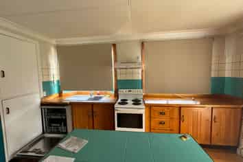 33 Corlett Street, Utuhina