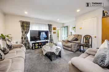 4/147 Hill Road, The Gardens