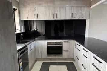 6b Lytton Street, Glenholme