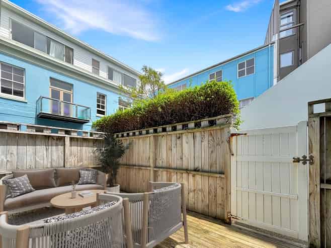 5B/30 **Hanson Street**, Mount Cook