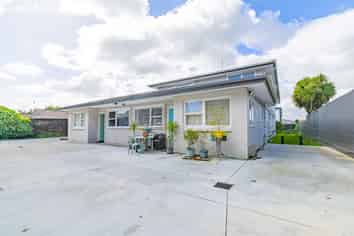 24 Eason Street, Victoria