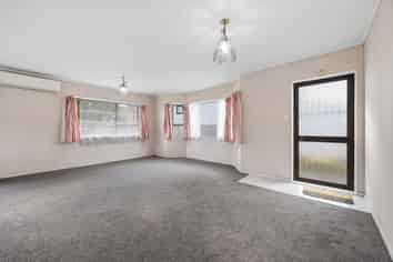 6/116 Titirangi Road , New Lynn