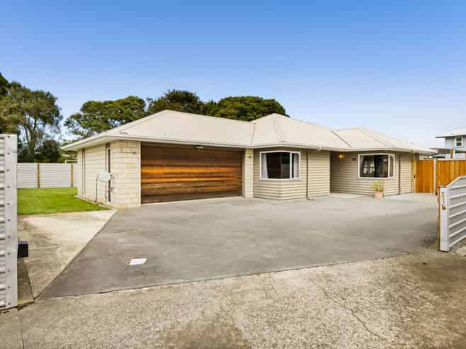 51B Dixon Avenue, Hawera