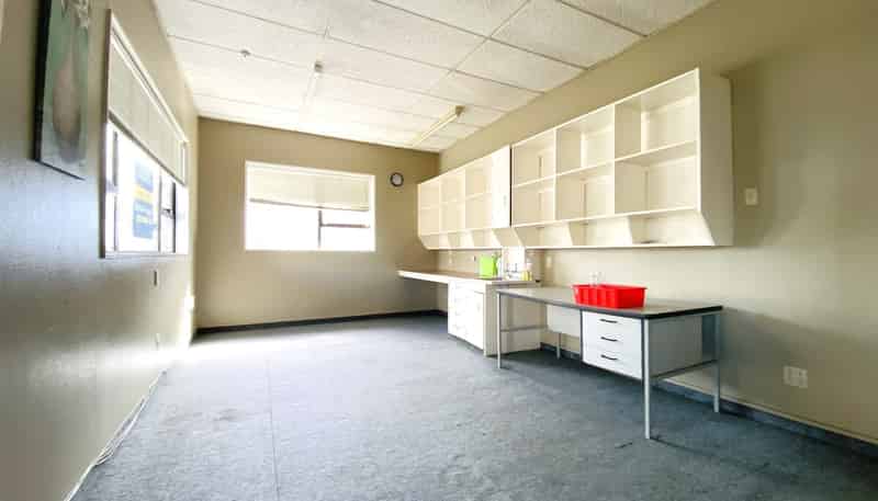 16-18 Queen Street, Papakura