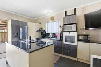 9 Cambridge Street, Pahiatua