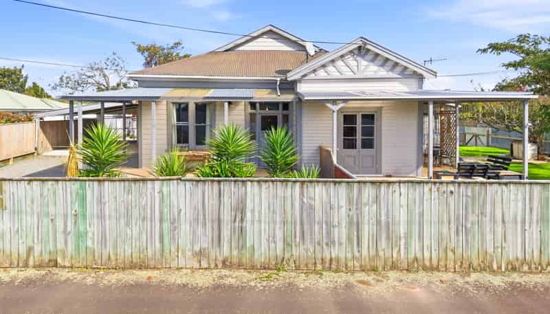 9 Cambridge Street, Pahiatua