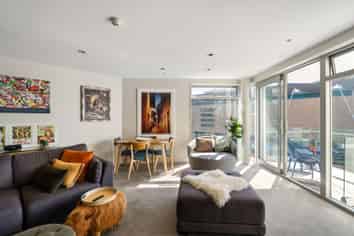 6D/82 Cable Street, Te Aro