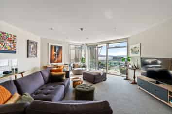 6D/82 Cable Street, Te Aro