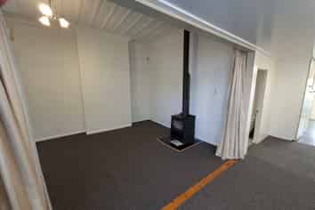 83 Bay View Road, South Dunedin