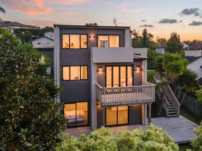 15 Aberley Road, Albany