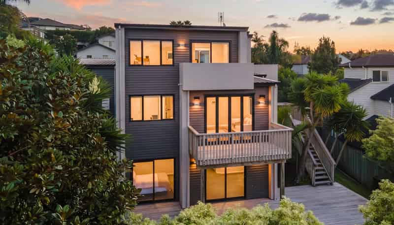 15 Aberley Road, Albany