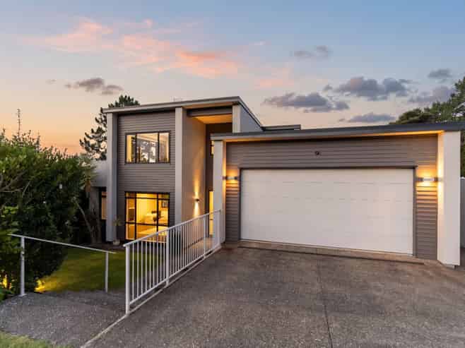 15 Aberley Road, Albany