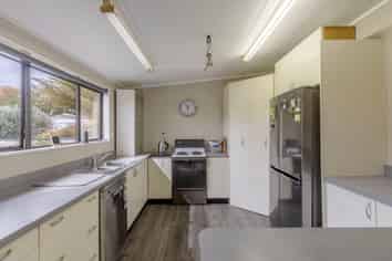 27 Tureiti Place, TURANGI