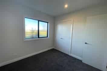 2 Tuawa Lane, Clevedon