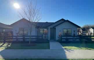 2 Tuawa Lane, Clevedon