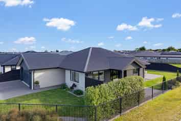 33 Claremont Crescent, Amberley