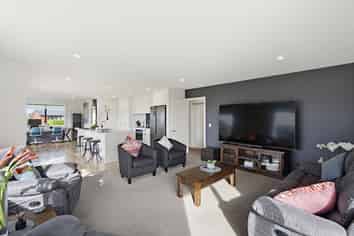 33 Claremont Crescent, Amberley