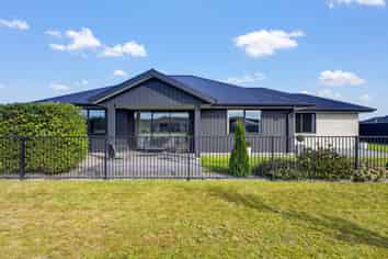 33 Claremont Crescent, Amberley