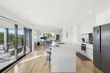 33 Claremont Crescent, Amberley