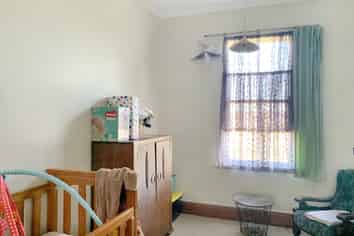 127 College Road, Hexton