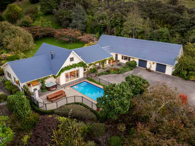 102 Bulls Run Road, Pauatahanui