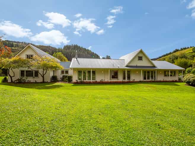 102 Bulls Run Road, Pauatahanui