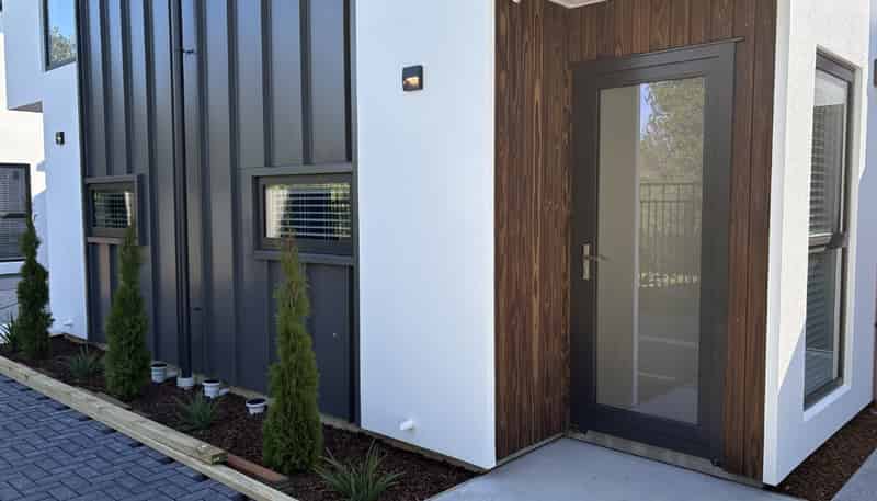 1/17 Braddon Street , Addington