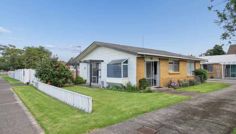 32 Sylvania Drive, Matua