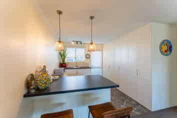 2/21 Preston Street, West End