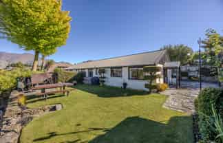 6B Mount Iron Drive, Wanaka